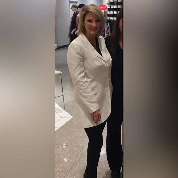 Lauren Ralph Lauren, Long Cream Blazer, size 8 - Picture 7 of 7